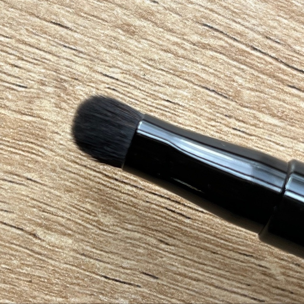 Chanel N°200 Retractable Dual-Ended Eyeshadow Brush N°200 ~NEW~ - Picture 4 of 14